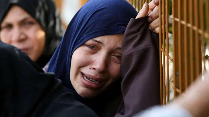 গাজায় ইসরায়েলি হামলায় নিহত ৫৭ হাজার ছাড়াল