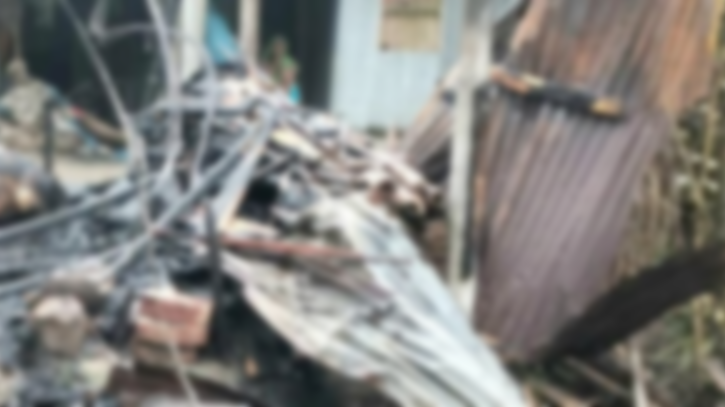 কুড়িগ্রামে কয়েলের আগুনে পুড়লো কৃষকের গরু-ছাগল