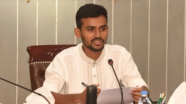একাধিক পাসপোর্টধারীরাই ‘সেফ এক্সিট’ তালিকা করছে: আসিফ মাহমুদ