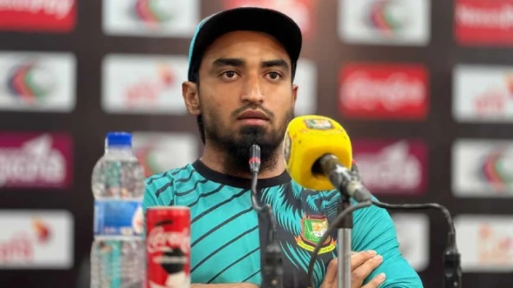 ব্যাটিং ব্যর্থতায় হারের পর তানজিম সাকিবের আক্ষেপ ব্যাটিং ব্যর্থতায় হারের পর তানজিম সাকিবের আক্ষেপ