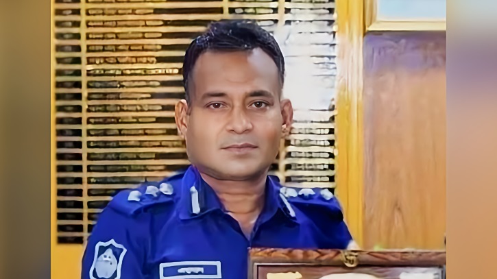 ক্রসফায়ার ও মানবতাবিরোধী অপরাধে অভিযুক্ত ডিআইজি এহসান নিখোঁজ ক্রসফায়ার ও মানবতাবিরোধী অপরাধে অভিযুক্ত ডিআইজি এহসান নিখোঁজ