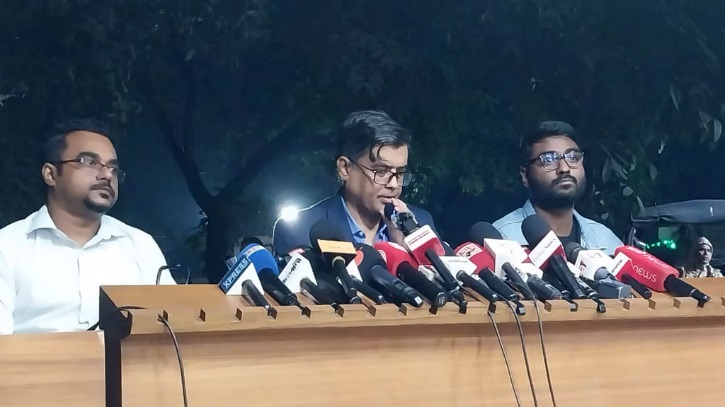 ‘তফসিল ঘোষণার সঙ্গে সঙ্গে দুই ছাত্র উপদেষ্টার পদত্যাগ কার্যকর’