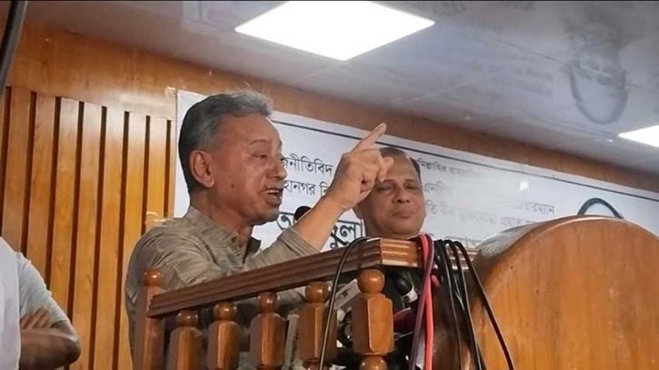 ১০ জনে বসে মানুষের ভাগ্য নির্ধারণ চলে না: আমীর খসরু ১০ জনে বসে মানুষের ভাগ্য নির্ধারণ চলে না: আমীর খসরু