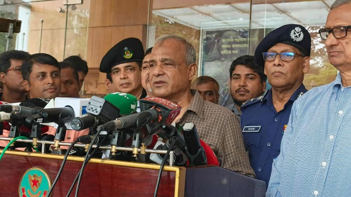 আইন-শৃঙ্খলা একটু খারাপের দিকে গেছে: স্বরাষ্ট্র উপদেষ্টা আইন-শৃঙ্খলা একটু খারাপের দিকে গেছে: স্বরাষ্ট্র উপদেষ্টা