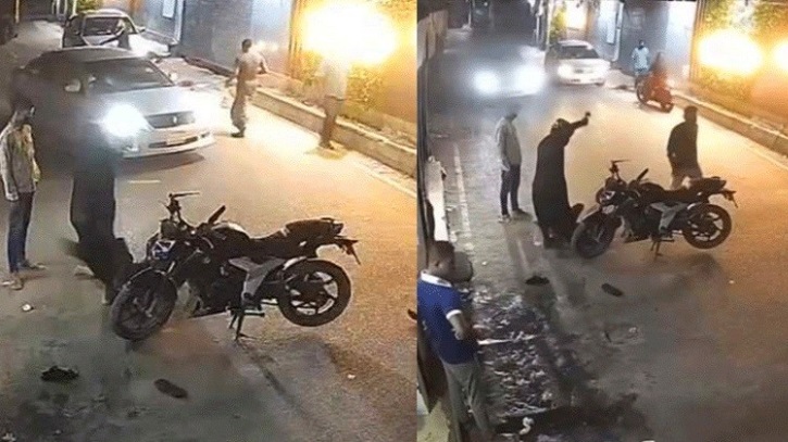সেন্ট্রাল রোডে বিএনপি কর্মীকে কোপানো, ভিডিও ভাইরাল সেন্ট্রাল রোডে বিএনপি কর্মীকে কোপানো, ভিডিও ভাইরাল