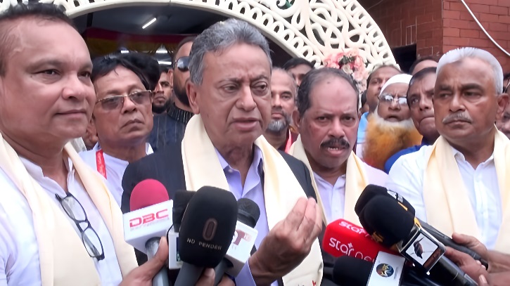 ফেব্রুয়ারি মাসেই দেশের গণতন্ত্র পুনঃপ্রবর্তন: আমীর খসরু