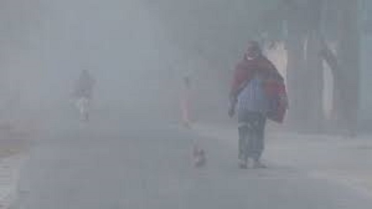 ঘন কুয়াশা ও শীতে বিপর্যস্ত কুড়িগ্রামের জনজীবন