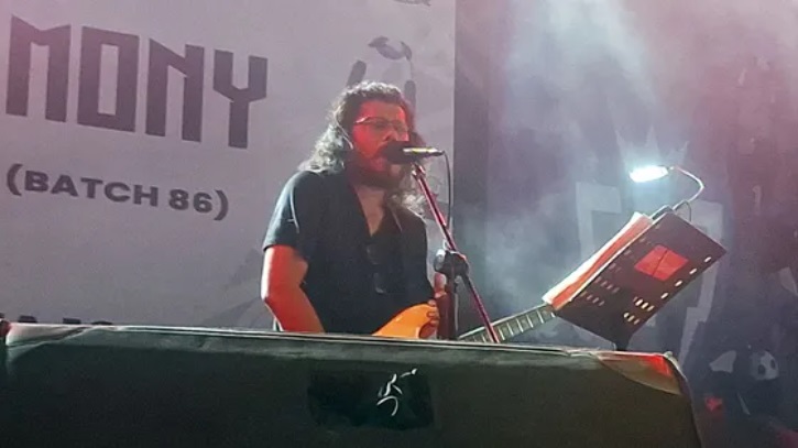 টাঙ্গাইলে জেমসের কনসার্টে চুরি ও শ্লীলতাহানি টাঙ্গাইলে জেমসের কনসার্টে চুরি ও শ্লীলতাহানি