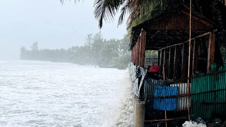 গভীর নিম্নচাপ এখন স্থলে, সতর্ক আবহাওয়া অফিস গভীর নিম্নচাপ এখন স্থলে, সতর্ক আবহাওয়া অফিস