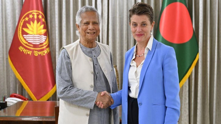 প্রধান উপদেষ্টার সঙ্গে বিদায়ী সাক্ষাতে জাতিসংঘের গোয়েন লুইস