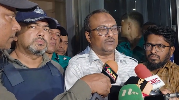 চট্টগ্রামে গুলিতে নিহত সরোয়ার ছিলেন মূল টার্গেট: সিএমপি কমিশনার