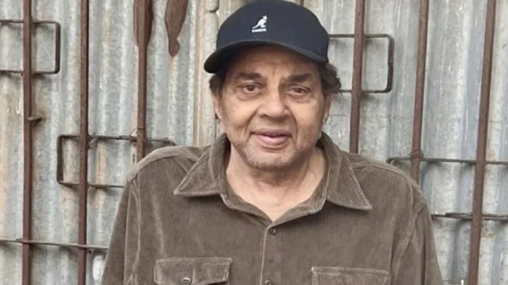 বলিউডের ‘হি–ম্যান’ ধর্মেন্দ্র আর নেই