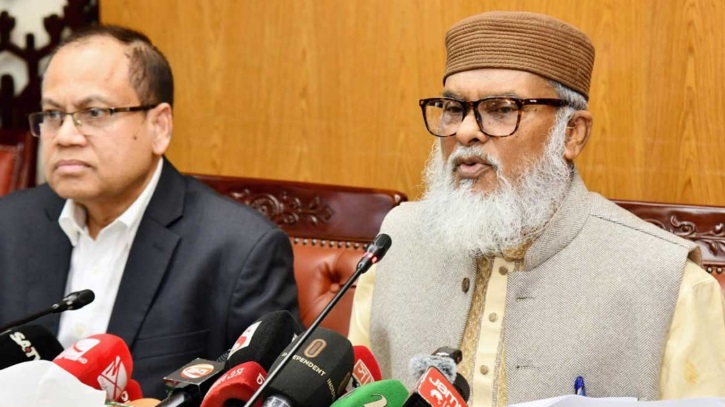 ৮ কোটি ২৮ লাখ টাকা ফেরত পাচ্ছেন হজযাত্রীরা: ধর্ম উপদেষ্টা