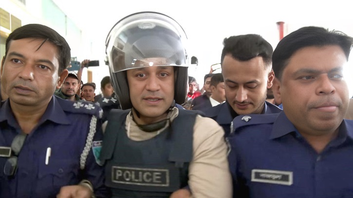সুমন ও তার স্ত্রীর দেশত্যাগে নিষেধাজ্ঞা সুমন ও তার স্ত্রীর দেশত্যাগে নিষেধাজ্ঞা