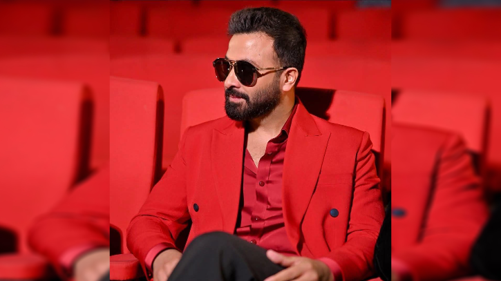 কোনো রাজনৈতিক দলে নেই: শাকিব খান