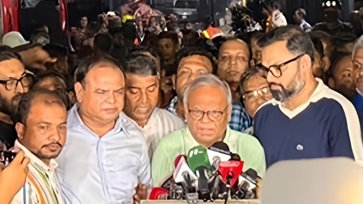 মিরপুর অগ্নিকাণ্ডে নিহতদের পরিবারকে এক লাখ টাকা দেবে বিএনপি