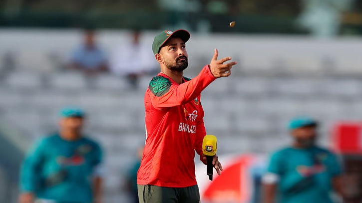 টস জিতে আফগানিস্তানের বিপক্ষে ব্যাটিংয়ে বাংলাদেশ