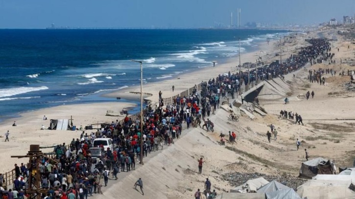 যুদ্ধবিরতিতে বাড়িতে ফিরছেন গাজার মানুষ