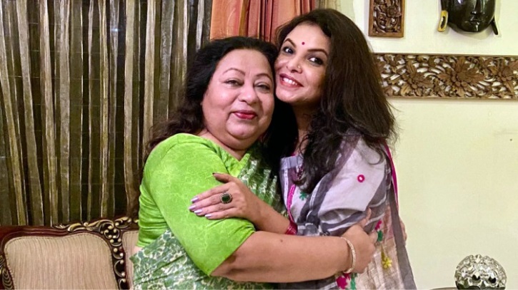 শেষ নিঃশ্বাস ত্যাগ করেছেন শাওনের মা