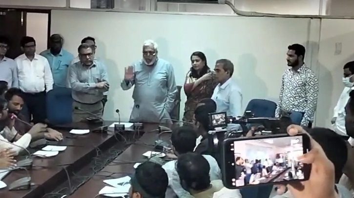 প্রকৌশল শিক্ষার্থীদের সঙ্গে বৈঠকে ৩ উপদেষ্টা