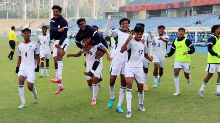 ২-১ গোলে বাহরাইনকে হারিয়ে স্বপ্ন থেকে এক ধাপ দূরে বাংলাদেশ