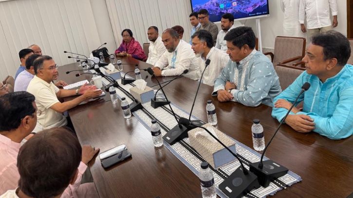 ঈদে পরিচ্ছন্নতাকর্মীদের বোনাস দিলেন তারেক রহমান