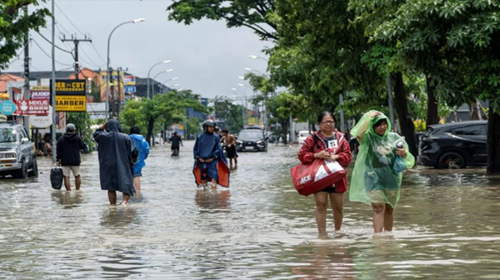 ইন্দোনেশিয়ায় বন্যায় নিহত ২৩