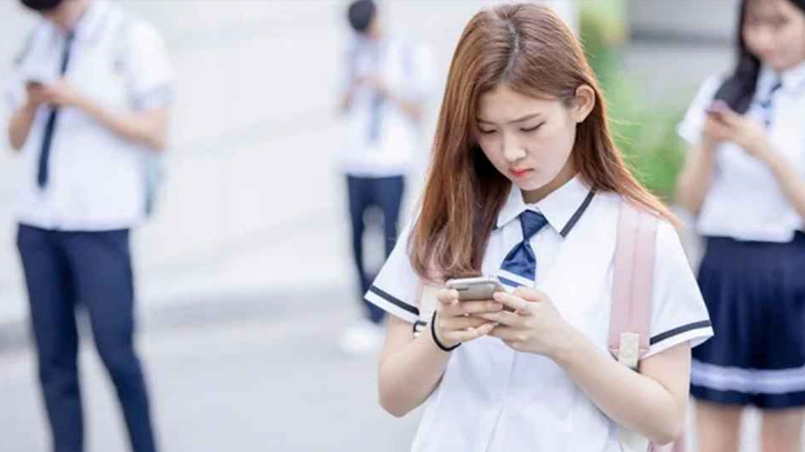দক্ষিণ কোরিয়ায় স্কুলে মোবাইল ফোন নিষিদ্ধ
