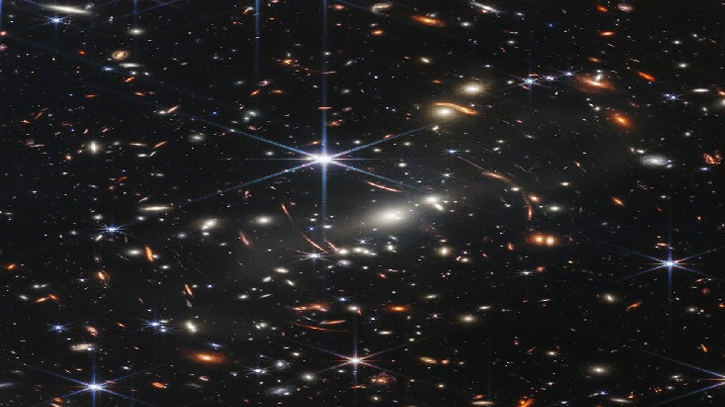 মহাকাশে ‘সৌরনের চোখ’-এর মতো কাঠামো আবিষ্কার বিজ্ঞানীদের