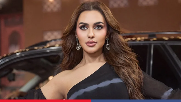 ‘ট্রাইব্যুনাল’ থেকে সরে দাঁড়ালেন নুসরাত ফারিয়া
