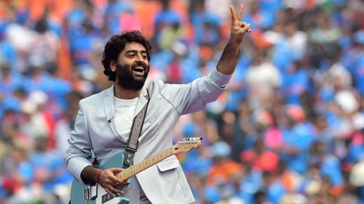 শান্তিনিকেতনে শুটিং ঘিরে বিতর্কে অরিজিৎ সিং