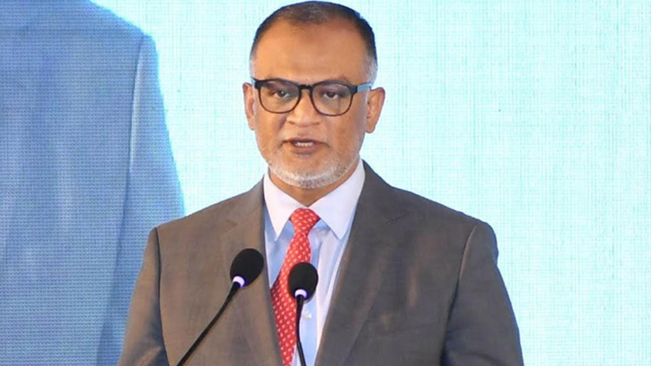 সরকার ভোজ্যতেলের দাম বাড়ায়নি: বাণিজ্য উপদেষ্টা