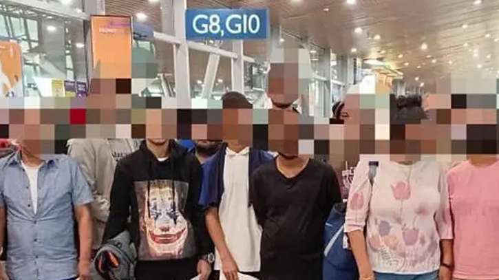 ৪৯ বাংলাদেশিকে ফেরত পাঠাল মালয়েশিয়া