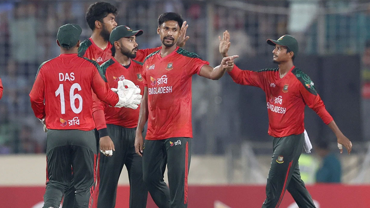 পাকিস্তানকে উড়িয়ে বাংলাদেশের প্রতিশোধ