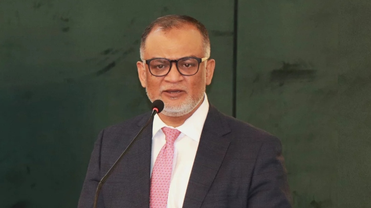 বাজার সিন্ডিকেটমুক্ত অন্তর্বর্তী সরকারের এক বছরের চেষ্টায়: বাণিজ্য উপদেষ্টা