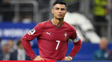 ক্যাম্প ছাড়ায় বড় শাস্তির মুখে রোনালদো