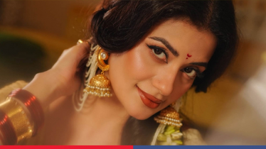 পূজার সাজে মন্দিরা, ভক্তদের জানালেন শারদীয় শুভেচ্ছা পূজার সাজে মন্দিরা, ভক্তদের জানালেন শারদীয় শুভেচ্ছা