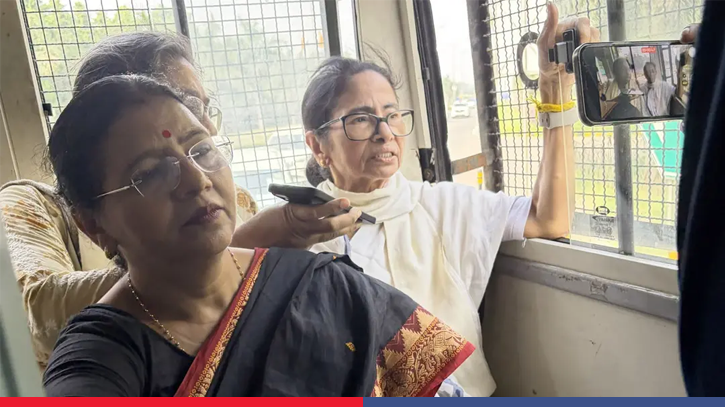 Mamata Banerjee detained in Delhi before CEC protest