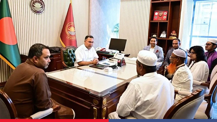 PM meets three citizens who changed their communities