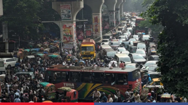 Candidates block Dhaka roads after exam suspension