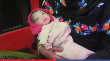 Baby born aboard moving bus in Mithapukur
